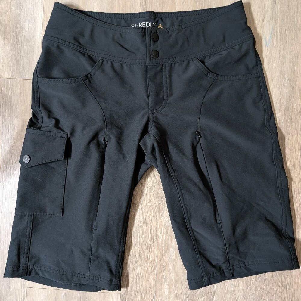 SHREDLY 14" Zipper Snap Short in Black